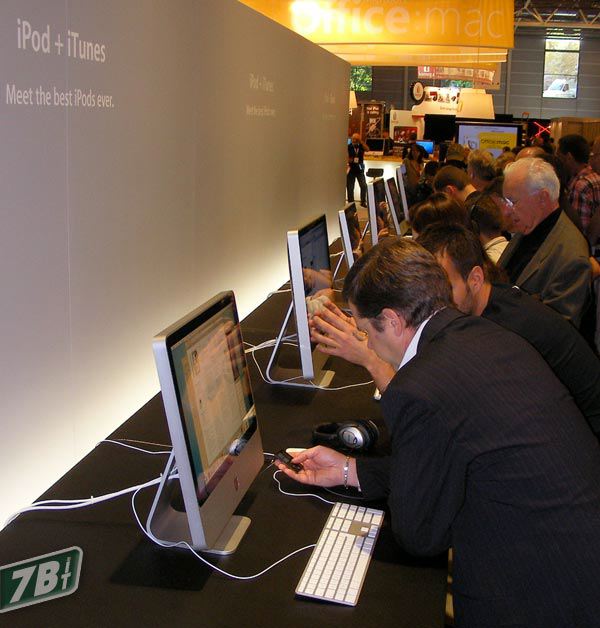 appleexpo07b07.jpg