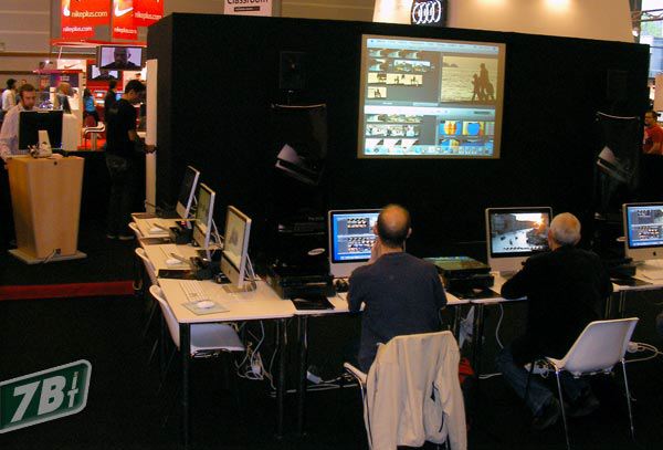 appleexpo07b17.jpg