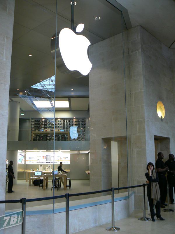 applelouvreafter002.jpg