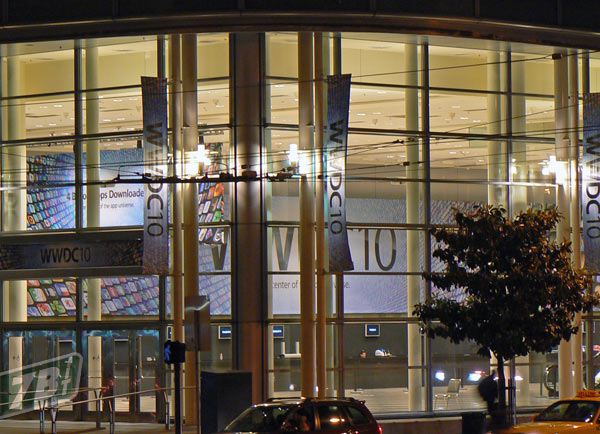 wwdc2010sabatosera16.jpg