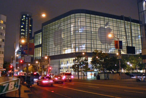 wwdc2010sabatosera18.jpg
