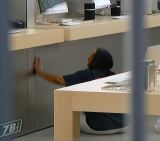 applestoregigliven13