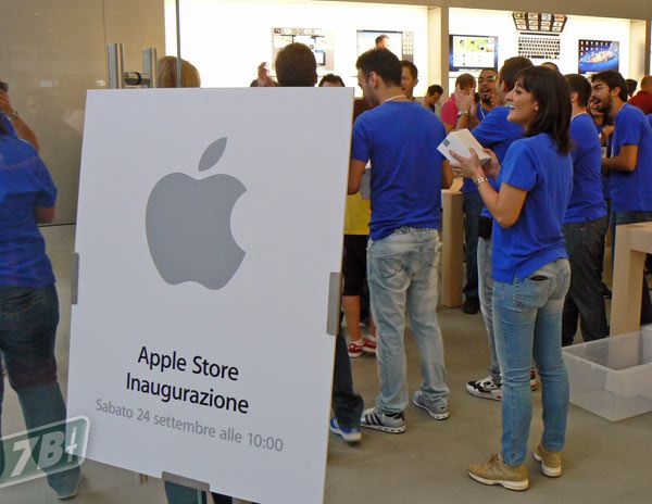 applestorecataniaopen08.jpg