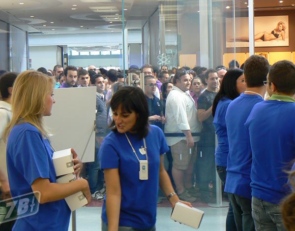 applestorecataniaopen29.jpg