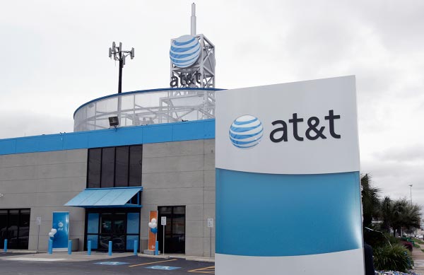 01712c_attnewstoreout