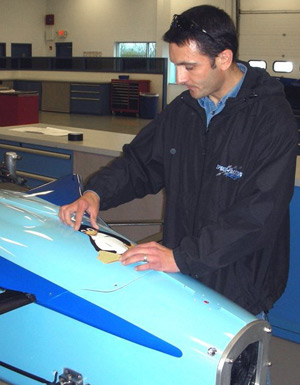 02059b_indycar77tux500