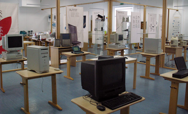 02381b_allaboutapplehone