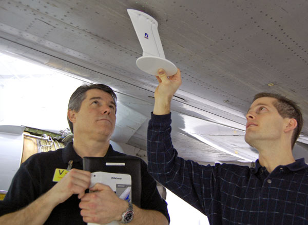 03294c_aaaircellboeing