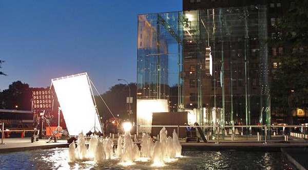 04042c_applestore5thchiuso