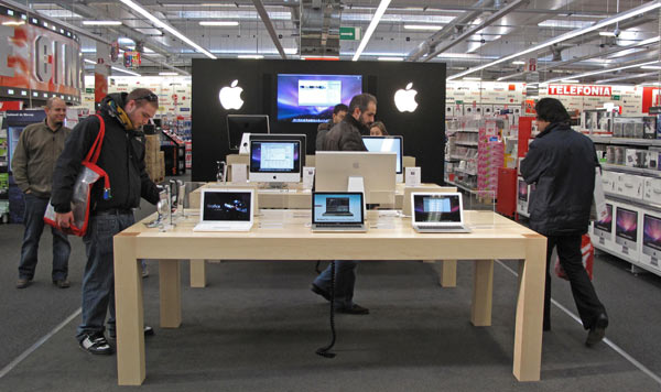 05242e_appleshopmediaworldbo4