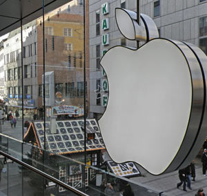 05296b_preapplestoremonaco1