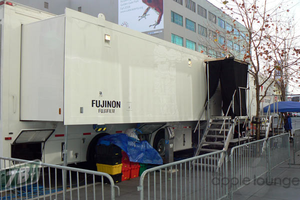 05456d_sfmw09tvlive03