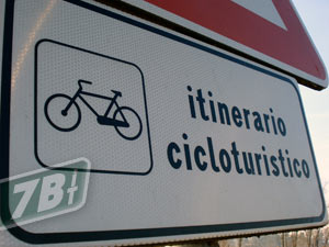 10-08386b_itinerariocicloturistico