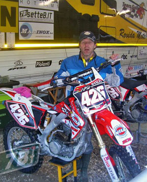 12-08451b_manuelgallo